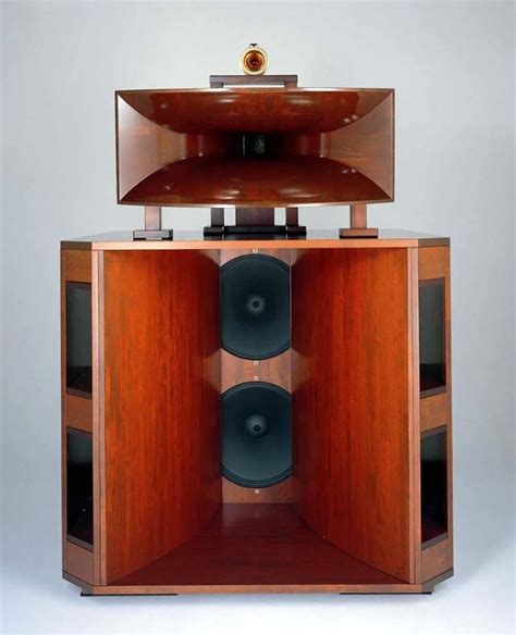 Benefits of Adding Speakers Using the Speaker B Switch