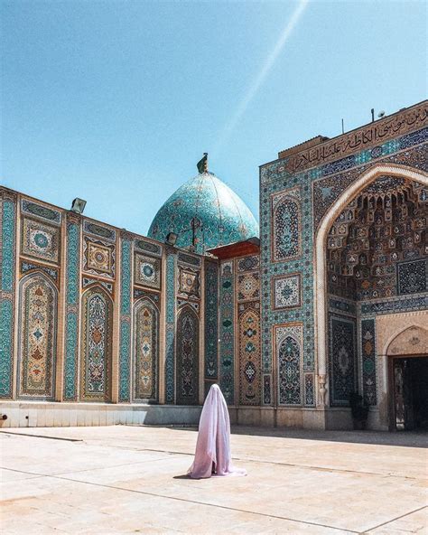 Bennet  Photo Esfahan
