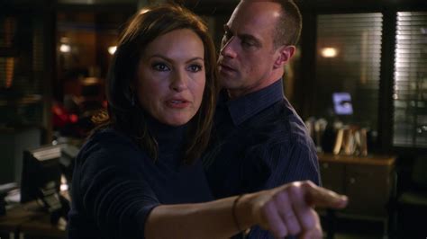 Undercover by carnivore9034. 6K 119 70. Elliot and Olivia navigate their feelings for each other when he leaves to go on another case. Liv ponders the true meaning behind Elliott's kind gesture with the compas... stabler. benson. svufanfic. +2 more. # 3.. 