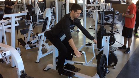Bent over row machine. Updated On January 7, 2024. Athletic Insight Research. The bent-over row is a compound exercise that primarily works out the Latissimus Dorsi, Rhomboids, Spinal Erectors, and Trapezius muscles. Depending on the … 