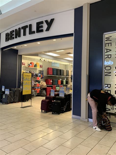 Bentley Toronto Dufferin Mall