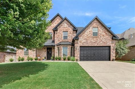 Bentonville ar houses for sale. See the 461 available homes for sale in ZIP code 72712. Find real estate price history, detailed photos, and discover neighborhoods & schools in 72712 on Homes.com. ... Bentonville, AR 72712 / 18. $638,500 3 Beds; 1.5 Baths; 1,302 Sq Ft; 803 SW 2nd St, Bentonville, AR 72712 ... 