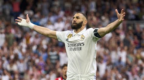 Benzema scores in final game with Madrid; Vinícius back in team after racial abuse