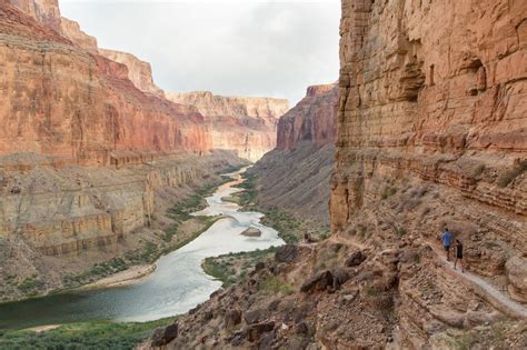 Berapa banyak turis yang mengunjungi Grand Canyon setiap tahun?