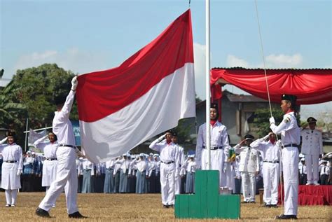 Berdayakan Peringatan HUT Kemerdekaan dengan Gambar Bet Paskibra yang Menawan