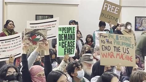 Berkeley: Gaza ceasefire protesters disrupt, postpone City Council meeting