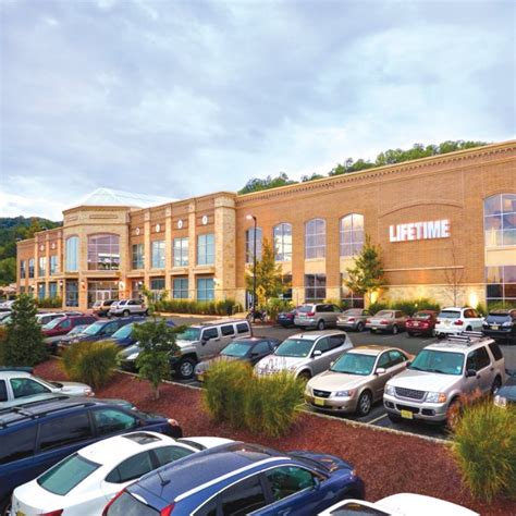 Berkeley heights nj lifetime fitness. If you are someone who falls into the category of big and tall, you know how challenging it can be to find clothing that not only fits well but also looks stylish. Luckily, there i... 