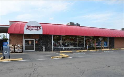 The Berkot's Super Foods store located at 1152 E. Walnut St. in Watseka was permanently closed Monday, ... Kankakee, IL 60901 Phone: 815-937-3322 Email: editors@daily-journal.com. Facebook; Twitter;. 