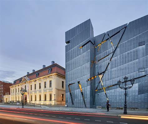 Jun 14, 2019 · The director of Berlin’s Jewish Museum has resigned a week after the museum tweeted a link to a pro-BDS story. Peter Schafer announced in a statement from the museum Friday that he would resign ... . 