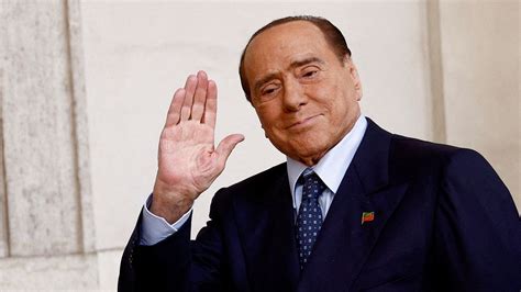 Berlusconi’s back! Former Italian PM leaves hospital after long stay