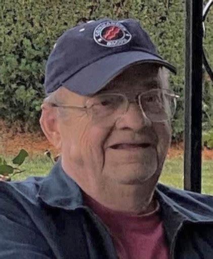 Stanford Clopper Obituary. Buck Cloppcr, 76, formerly a life long resident of Bismarck, passed away March 26, 2003 at the Farmington Manor in Farmington. He was born February 27, 1927 in Bismarck .... 