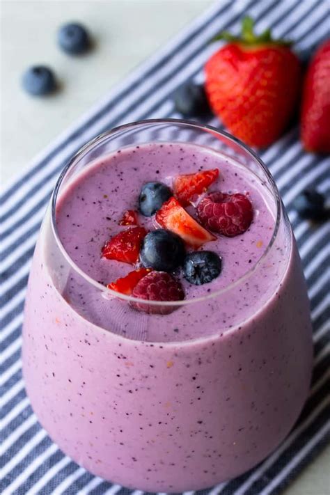 Berries and Cream Smoothie