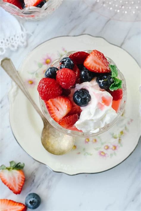 Berries and cream. May 3, 2018 · Remove from heat and chill in the refrigerator (for several hours or overnight). Once the mixture is chilled, freeze according to your ice cream maker’s instructions (a 4-5 quart machine). When the ice cream is almost done churning, take a spoonful of berry mixture * (see note) and drizzle it into the ice cream machine. 