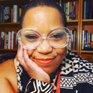 Bertice Berry Biography - Built Reputation with Wit and ...