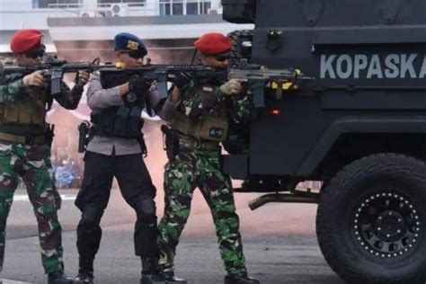 Besaran thr tni polri. .  <a href=http://dev.supplier.bedeboethiopia.co...