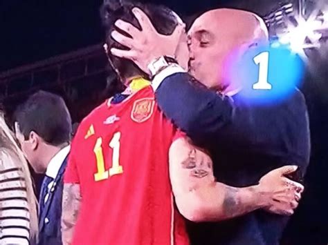 Beso de rubiales. Things To Know About Beso de rubiales. 