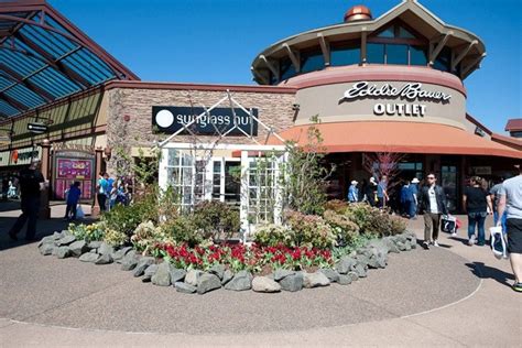 Best 30 Outlet Stores in Oregon City, OR with Reviews - Yellow Pages