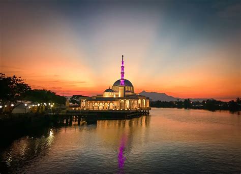 Best Areas to Stay in Kuching, Malaysia 2024 - Best Districts