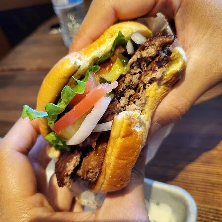 Best Burger Ever!!! Drooling Just... - Shake Shack NYNY Hotel (LV …