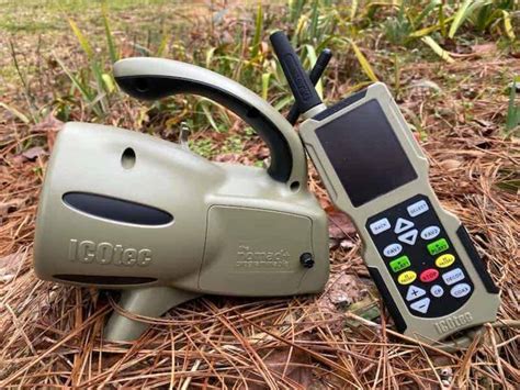 Best Coyote Predator Call for Hunting Reviews 2024 - Hunter …