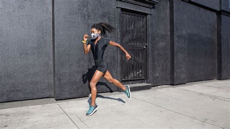 Best Face Masks for Running 2024 - Runner