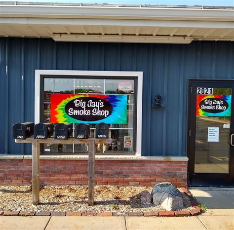 Best Head Shops in West Bend, Wisconsin - Find Smoke Shops