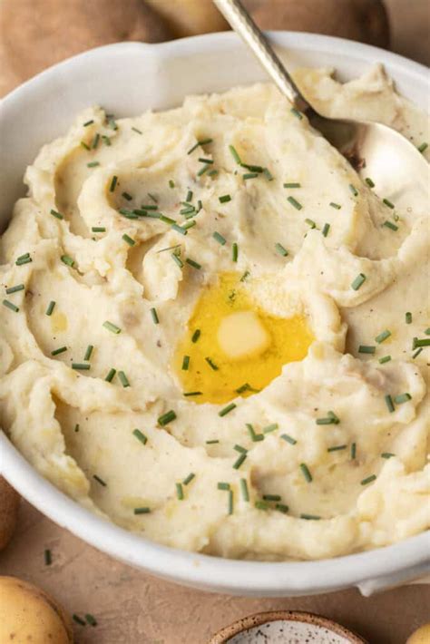 Best Mashed Potatoes Recipe (2024)