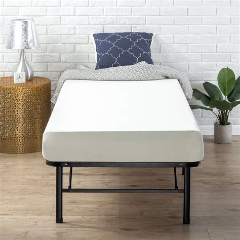 Best affordable twin mattress. While twin mattresses offer unique advantages, they’re not for everyone. Here’s our rundown of who may want to consider a twin mattress, and who should go for a larger size. Who’s a Match: Twin is the best mattress size for kids, including those graduating from a toddler bed. They also work well for teens … See more 