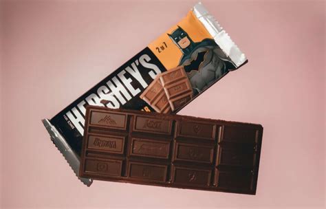 Best american chocolate. If you’ve ever left a chocolate bar sitting around, you may have noticed a white film form on the surface. This film is called a “bloom” and it occurs when chocolate is improperly ... 