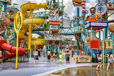 Best amusement parks. This theme park offers a boatload of rides and attractions for much lower prices than at nearby parks, including smaller roller coasters, drop rides, spin rides and a Ferris wheel. 