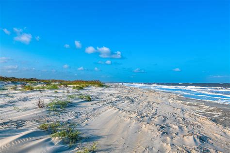 Best beaches in georgia. Travelers weary of overdeveloped beaches will find the perfect remedy on Georgia's Atlantic coast. Stretching for 100 miles from southernmost Cumberland Island to Tybee Island, just 20 minutes outside Savannah, the 15 barrier islands on Georgia's coast offer unspoiled natural escapes within a four- to five-hour drive from Atlanta.. Choose any of Georgia's islands, and … 