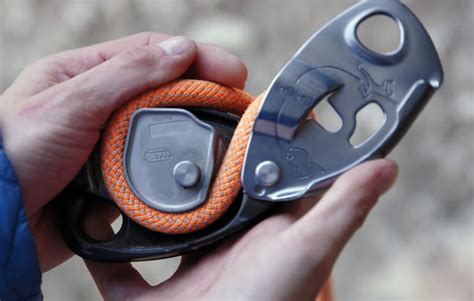 Best belay device reddit.  When you use the same device consistently, you...