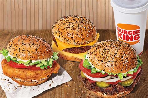 Best bk burger. A burger. After all, this is the "Burger King" and you've had the misfortune of seeing these burgers slathered and dressed in every conceivable gimmick known to man. Each … 