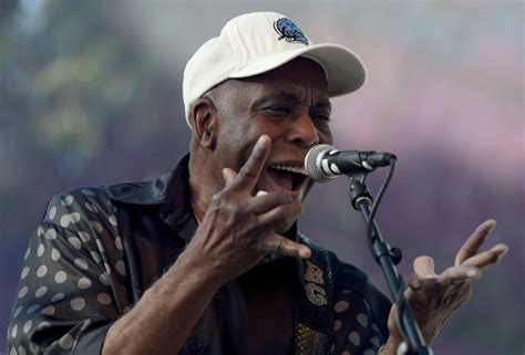 Best blues artists. Its release coincided with the blues revival of the 1960s, and B.B. King’s signature style has inspired countless guitarists. “Hoodoo Man Blues” by Junior Wells. The best-selling blues album of all time by harmonica player and vocalist Junior Wells was released in 1965. It is considered one of the quintessential Chicago blues albums. 