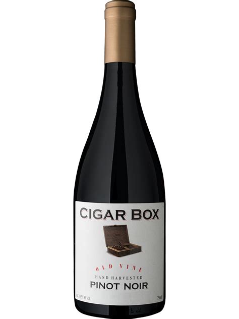 Bota Box Pinot Noir offers bright aromas of cherry, blackberry and cocoa. This medium-bodied Pinot Noir has plush flavors of strawberry and cherry with hints of ....