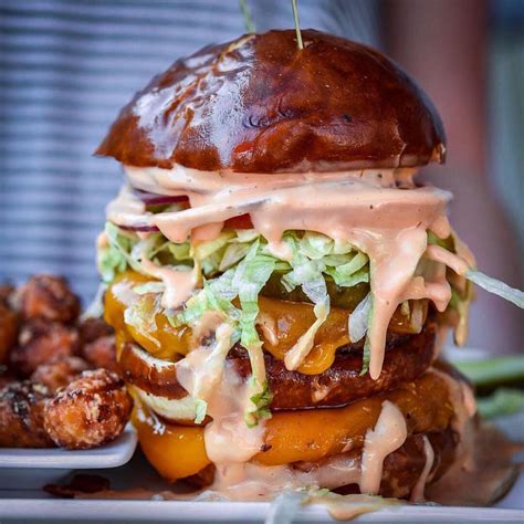 Best burger in phoenix. The 15 Best Places for Burgers in Phoenix. Created by Foursquare Lists • Published On: January 5, 2024. 1. Zinburger. 8.9. 2502 E Camelback Rd (at Biltmore … 