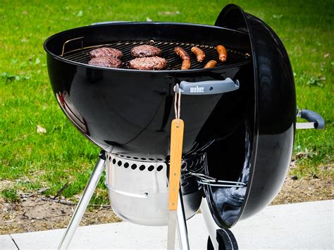 Best charcoal for grilling. The Best Splurge Charcoal Grill: PK Grills Original PK300 Grill & Smoker. The Best Charcoal Grill for Beginners: Weber Performer Deluxe Charcoal Grill 22”. The Best Entry … 
