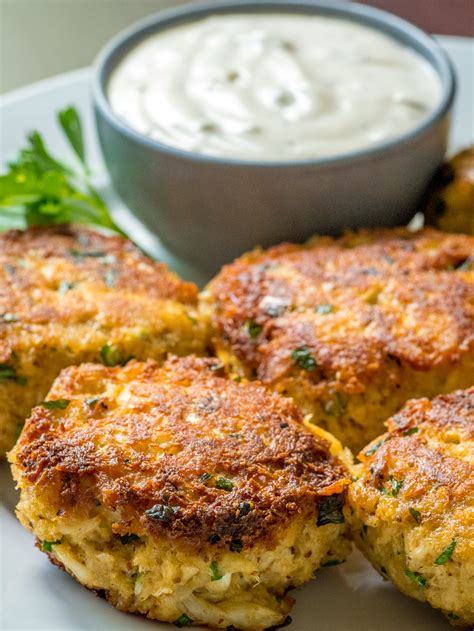 Best crab cakes in maryland. Jan 24, 2022 · Set broiler to 400. Line a baking sheet with parchment or a silpat. Spray lightly with nonstick spray. Place saltines in a food processor and pulse to a fine crumb. Alternatively, crush with your ... 