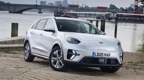 Best electric suv. Dec 23, 2019 ... Thanks to an adjustable-suspension that'll lift up an extra 2 inches beyond the standard 6 inches of ground clearance, the I-Pace can ford ... 