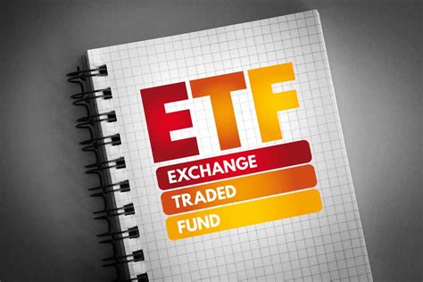 Dec 16, 2021 · The following are the five most sought-after fixed-income ETFs by investors this year by inflows. 1. The Vanguard Total Bond Market ETF (BND) has brought in $17.8 billion in flows year-to-date and ... . 