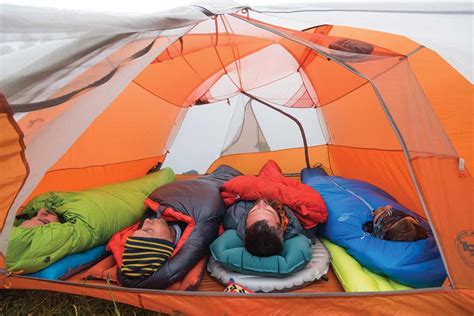 Best four person tent. Here is my list of the best 4 person backpacking tents ordered by weight from lighter to heavier: Snow Peak Fal Pro Air 4 Tent. Klymit Maxfield 4 Tent. Big Agnes Copper Spur HV UL 4 Tent. MSR Papa Hubba NX Tent 4 Tent. Kelty Dirt Motel 4 Tent. Mountainsmith Genesee 4 Person 3 Season Tent. 