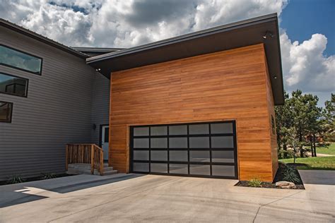 Best garage door. On December 21, 1992, as directed in section 203 (b) of the Improvement Act, the Commission published a final rule to include the additional entrapment protection … 