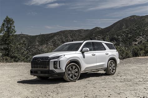 Best gas mileage full size suv. EPA MPG. 19–25 combined. C/D SAYS: It's not as much fun as a Porsche Cayenne nor as smooth-riding as a Genesis GV80 but the 2025 BMW X5 mid-size luxury SUV blends traits from both. Learn More ... 