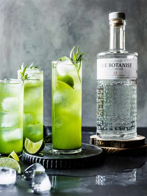 Best gin and tonic. Method. Fill your balloon glass to rim with large cubed ice. Pour over 50ml of Bombay Sapphire. Squeeze fresh lime into drink and drop into glass. Top with premium tonic water. Stir and enjoy. 
