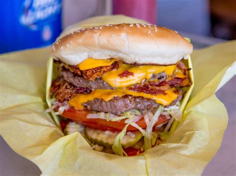 Best hamburger in san diego. Crazee Burger: Kangaroo, Gator & Buffalo Burgers in San Diego · Details · The Atmosphere · The Food. My friend Kirby and I decided to sample three of the&n... 