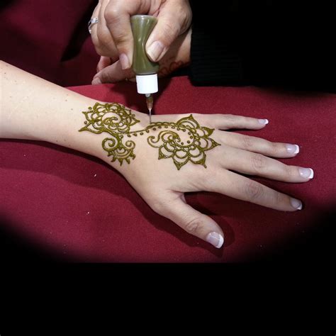 Best henna tattoo kit. Things To Know About Best henna tattoo kit. 