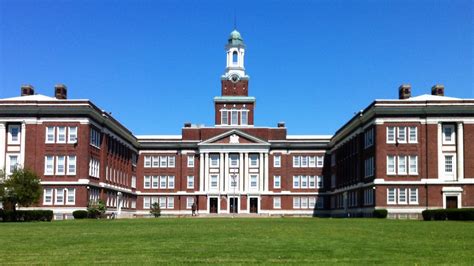 Best high schools in usa. Aug 30, 2023 ... Massachusetts consistently ranks among the top states for public education, coming in at No. 1 in a 2023 WalletHub analysis of U.S. Department ... 