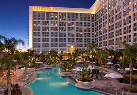 Best hilton hotels in florida. Head out to the Mall at Millenia just outside Orlando luxury resorts to enjoy a sweet day of shopping (and sipping post-spree). This is a great first stop for upscale retail therapy while experiencing top luxury. With over 150 stores, plus places to stop in for a quick bite or cocktail, you’ll enjoy the best selection of designer boutiques ... 
