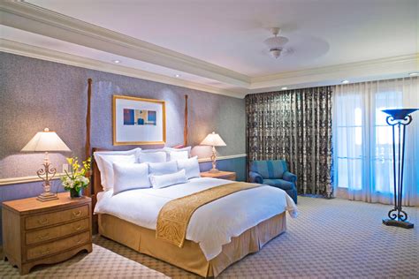 Suite Hotels in Las Vegas Hotels with Military Discounts