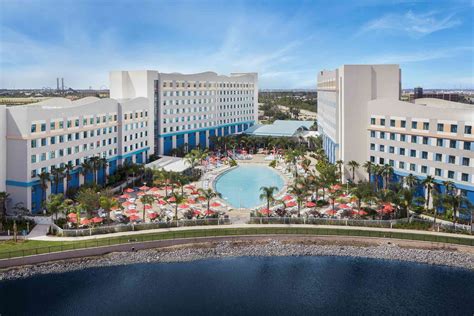 Best hotels near universal studios. Photo Courtesy: Universal Orlando Resort. At the Hard Rock Hotel, a 12,000 square-foot pool will keep kids swimming all day long. Families will also love relaxing poolside with some of their favorite tunes playing in the background. There are also 2 hot tubs, ideal for parents after a long day exploring the parks. 